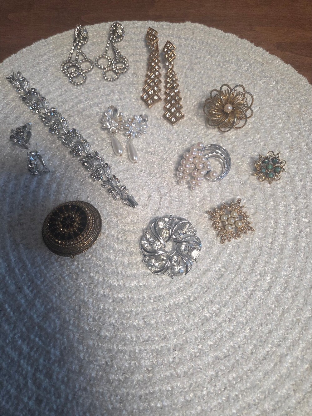Assorted Silver and Gold Vintage Brooch Collection - Women Jewelry